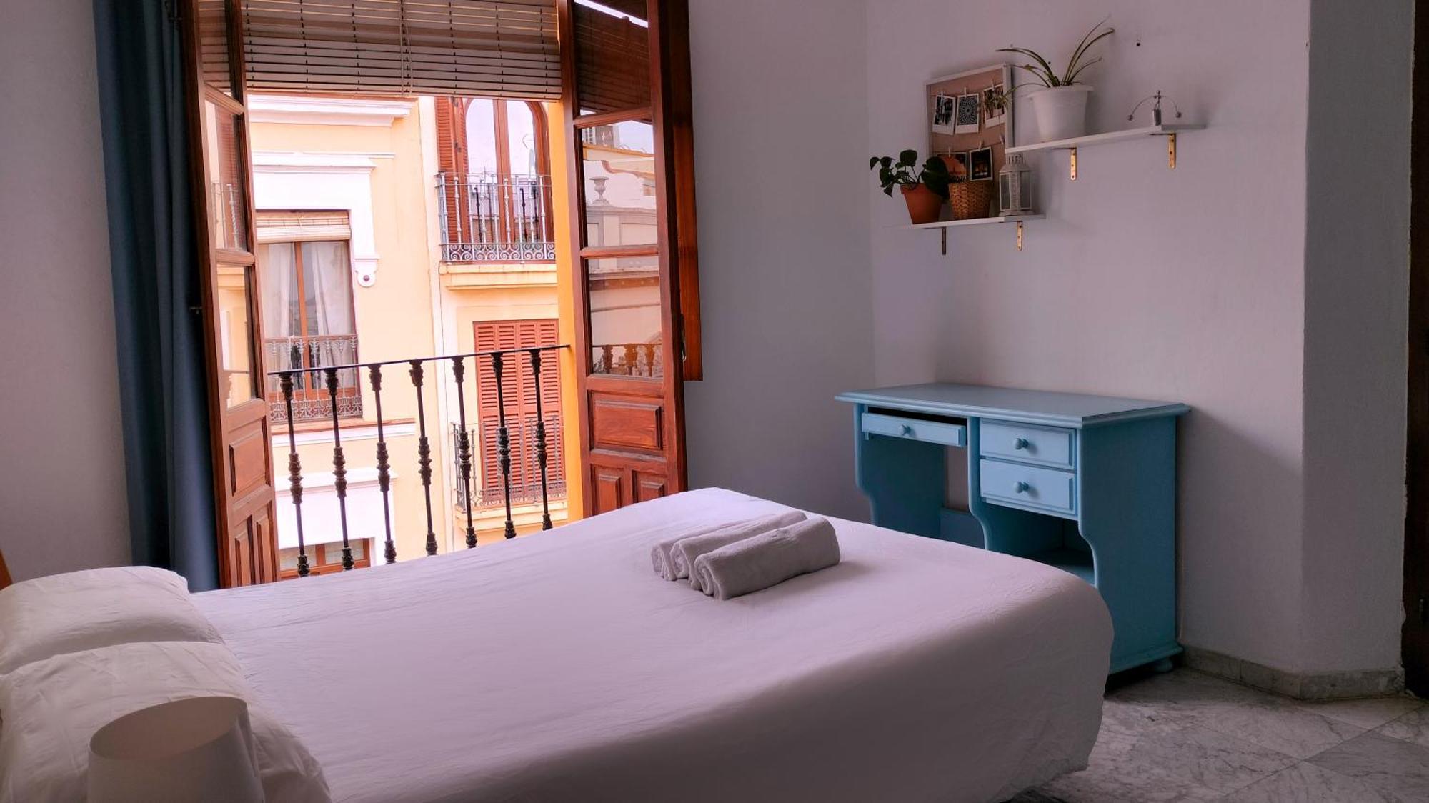 Apartamento En Sevilla Centro Con Vistas A La Plaza Alameda De Hercules - Hasta 6 Personas エクステリア 写真